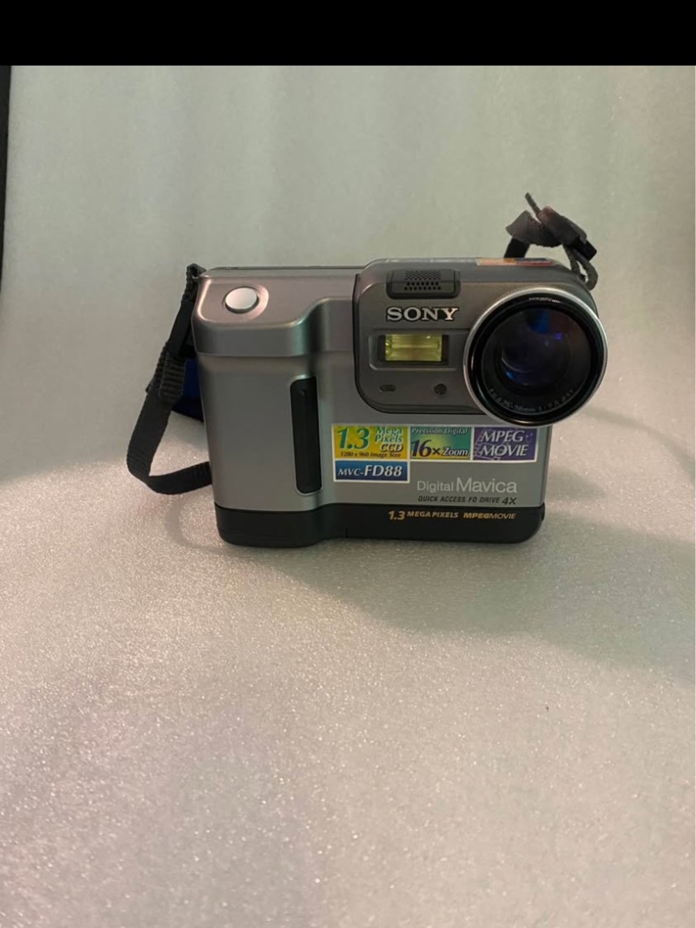 Sony MVC-FD88 Digital Mavica Camera (floppy disk)